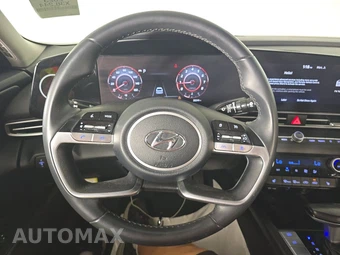 2023 Hyundai Elantra Limited - miniatura 10
