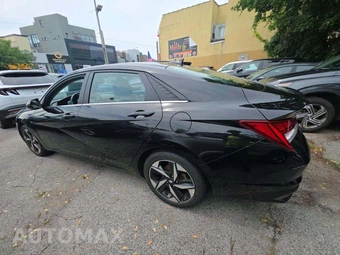 2023 Hyundai Elantra Limited - miniatura 2