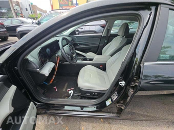 2023 Hyundai Elantra Limited - miniatura 6
