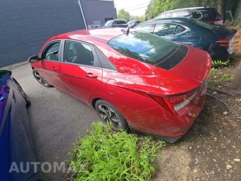2023 Hyundai Elantra Limited - miniatura 2