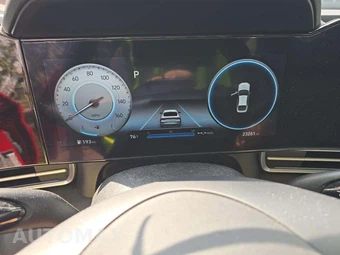 2023 Hyundai Elantra Limited - miniatura 9