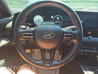 2023 Hyundai Elantra N Line - miniatura 10