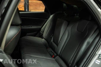 2023 Hyundai Elantra N Line - miniatura 10