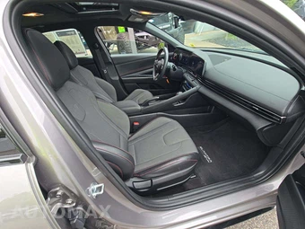 2023 Hyundai Elantra N Line - miniatura 18