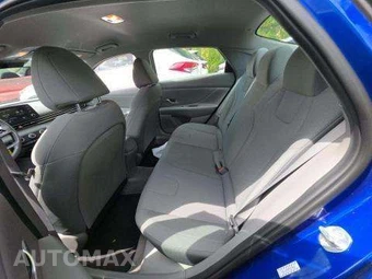 2023 Hyundai Elantra SE – miniatura 13