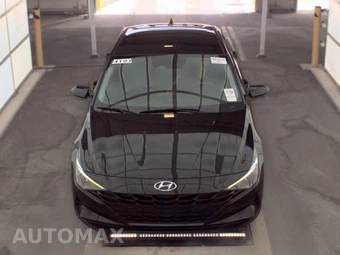 2023 Hyundai Elantra SE - miniatura 2