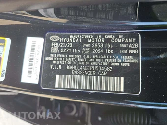 2023 Hyundai Elantra SE – miniatura 5