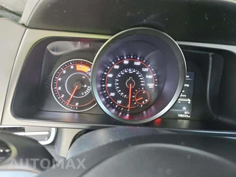 2023 Hyundai Elantra SE – miniatura 9