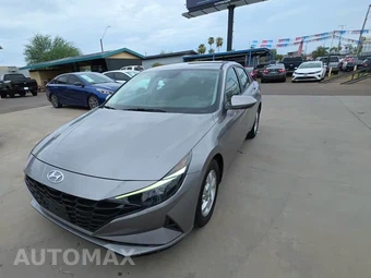 2023 Hyundai Elantra SE