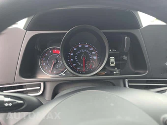 2023 Hyundai Elantra SE - miniatura 6