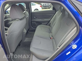 2023 Hyundai Elantra SE - miniatura 13