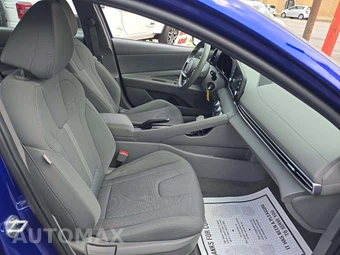 2023 Hyundai Elantra SE - miniatura 18