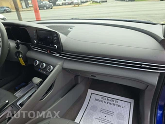 2023 Hyundai Elantra SE - miniatura 19