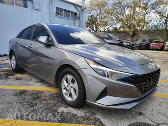 2023 Hyundai Elantra SE - miniatura 12