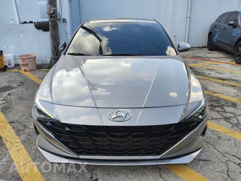 2023 Hyundai Elantra SE - miniatura 15