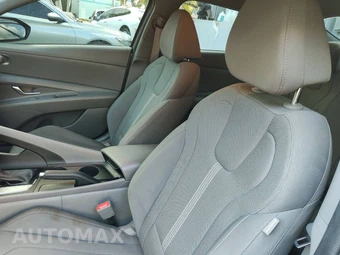 2023 Hyundai Elantra SE - miniatura 27