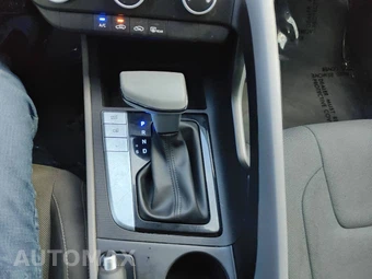2023 Hyundai Elantra SE - miniatura 32