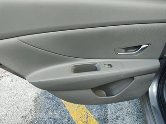 2023 Hyundai Elantra SE - miniatura 40