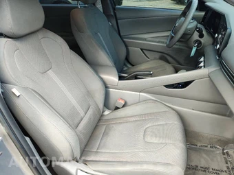 2023 Hyundai Elantra SE - miniatura 49