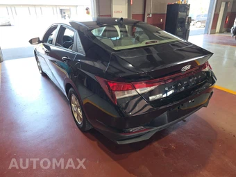 2023 Hyundai Elantra SE - miniatura 6