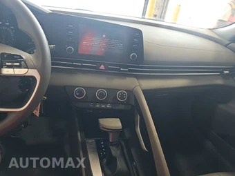 2023 Hyundai Elantra SE - miniatura 11