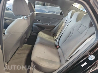 2023 Hyundai Elantra SE - miniatura 13