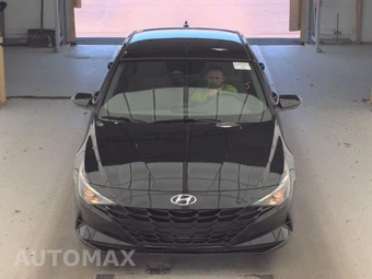 2023 Hyundai Elantra SE - miniatura 2