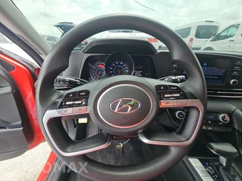 2023 Hyundai Elantra SEL - miniatura 10