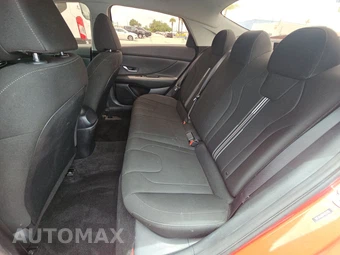 2023 Hyundai Elantra SEL - miniatura 13