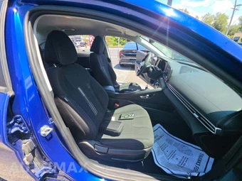 2023 Hyundai Elantra SEL - miniatura 18