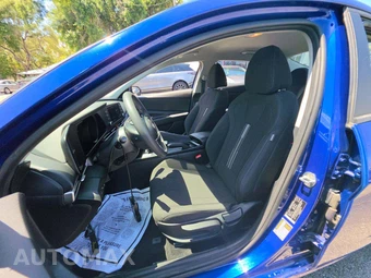 2023 Hyundai Elantra SEL - miniatura 6