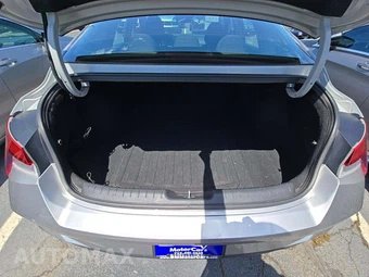 2023 Hyundai Elantra SEL - miniatura 14