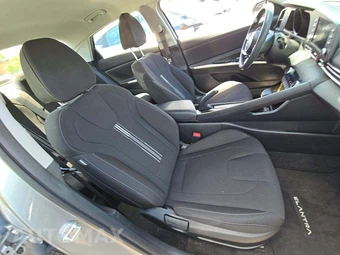 2023 Hyundai Elantra SEL - miniatura 18