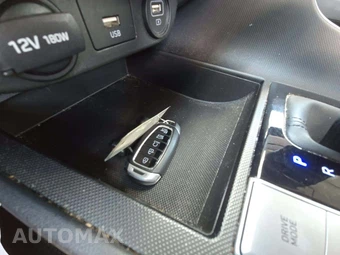 2023 Hyundai Elantra SEL - miniatura 8