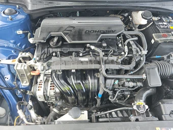 2023 Hyundai Elantra SEL - miniatura 15