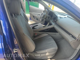 2023 Hyundai Elantra SEL - miniatura 8