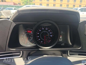 2023 Hyundai Elantra SEL - miniatura 9