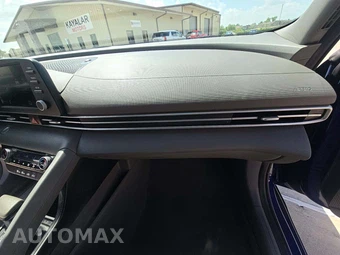 2023 Hyundai Elantra SEL - miniatura 16