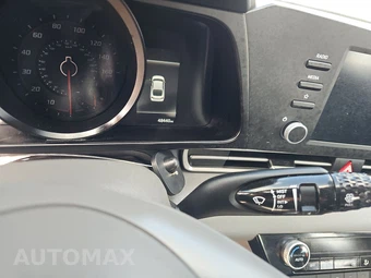 2023 Hyundai Elantra SEL - miniatura 12