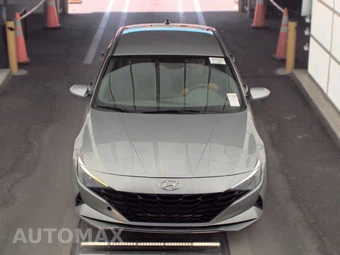 2023 Hyundai Elantra SEL - miniatura 2