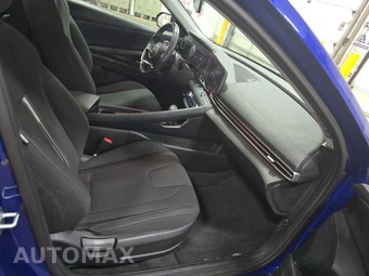 2023 Hyundai Elantra SEL – miniatura 8