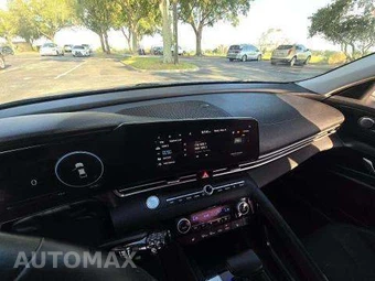 2023 Hyundai Elantra SEL – miniatura 10