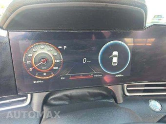 2023 Hyundai Elantra SEL – miniatura 9