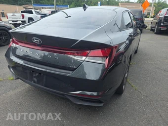 2023 Hyundai Elantra SEL - miniatura 4