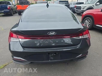 2023 Hyundai Elantra SEL - miniatura 5