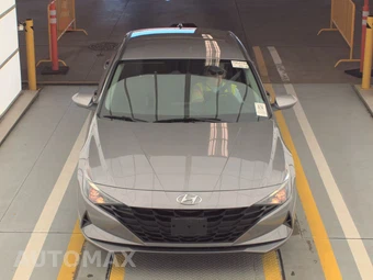 2023 Hyundai Elantra SEL - miniatura 2