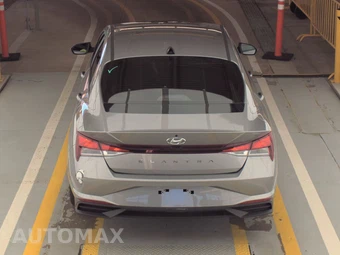 2023 Hyundai Elantra SEL - miniatura 5