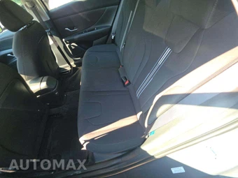 2023 Hyundai Elantra SEL - miniatura 13