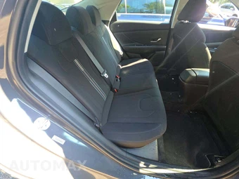 2023 Hyundai Elantra SEL - miniatura 16