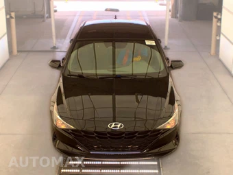 2023 Hyundai Elantra SEL - miniatura 2
